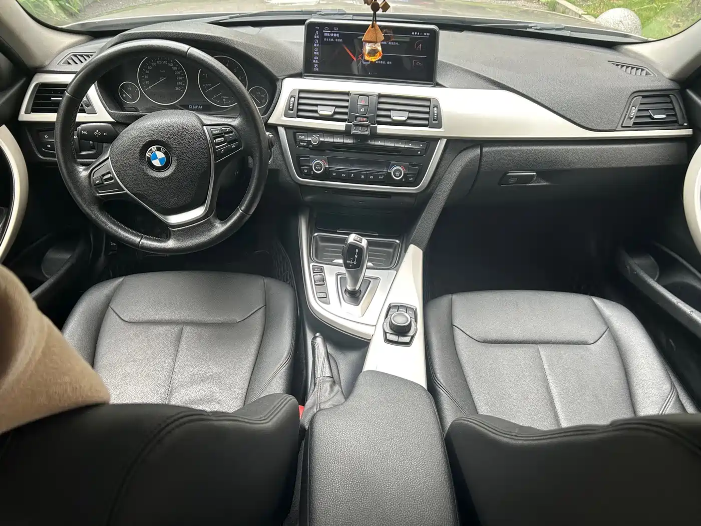 BMW 3 Series 2015 320Li Super Joy Fashion фото 9