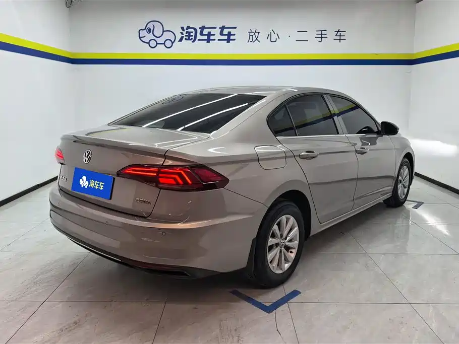 Volkswagen Bora 2019 Facelift 1.5L Automatic Fashion China VI фото 3