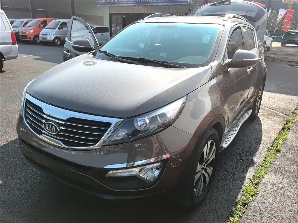Kia Sportage 2014 2.0L Automatic 2WD GLS фото 2