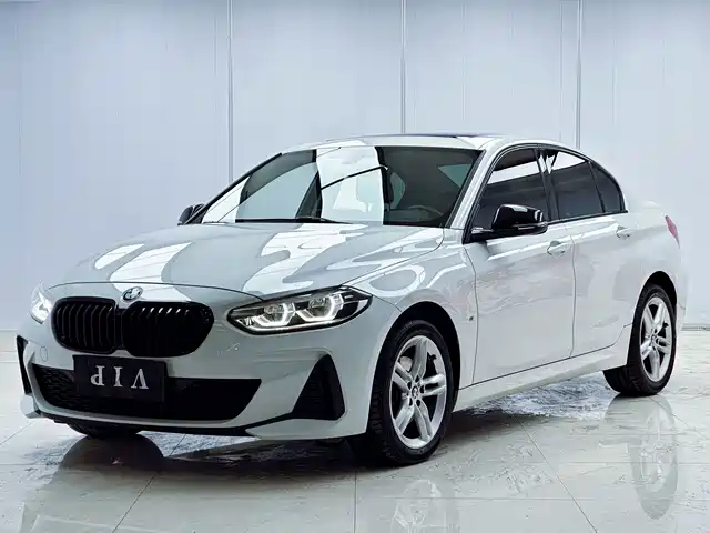 BMW 1 SERIES