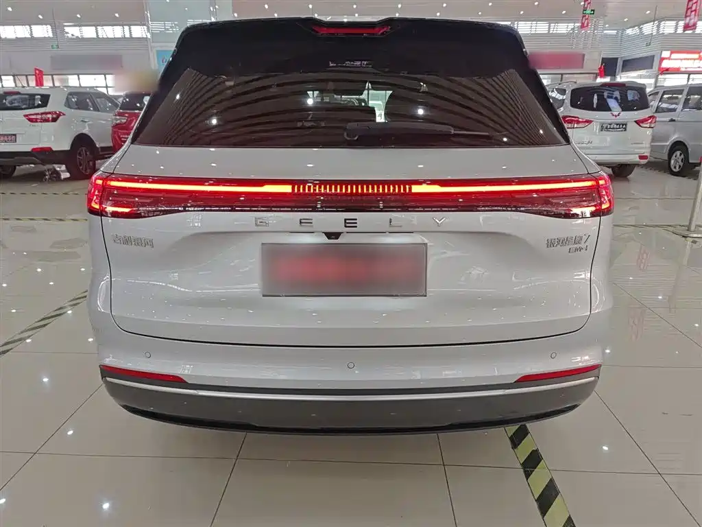 Geely Galaxy Galaxy Starship 7 EM-i 2025 Model 120km Voyage+ Edition фото 4