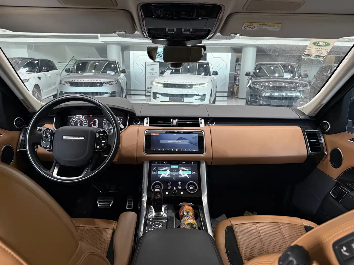 Land Rover Range Rover Sport 2022 3.0 L6 Gloss Black Edition фото 8
