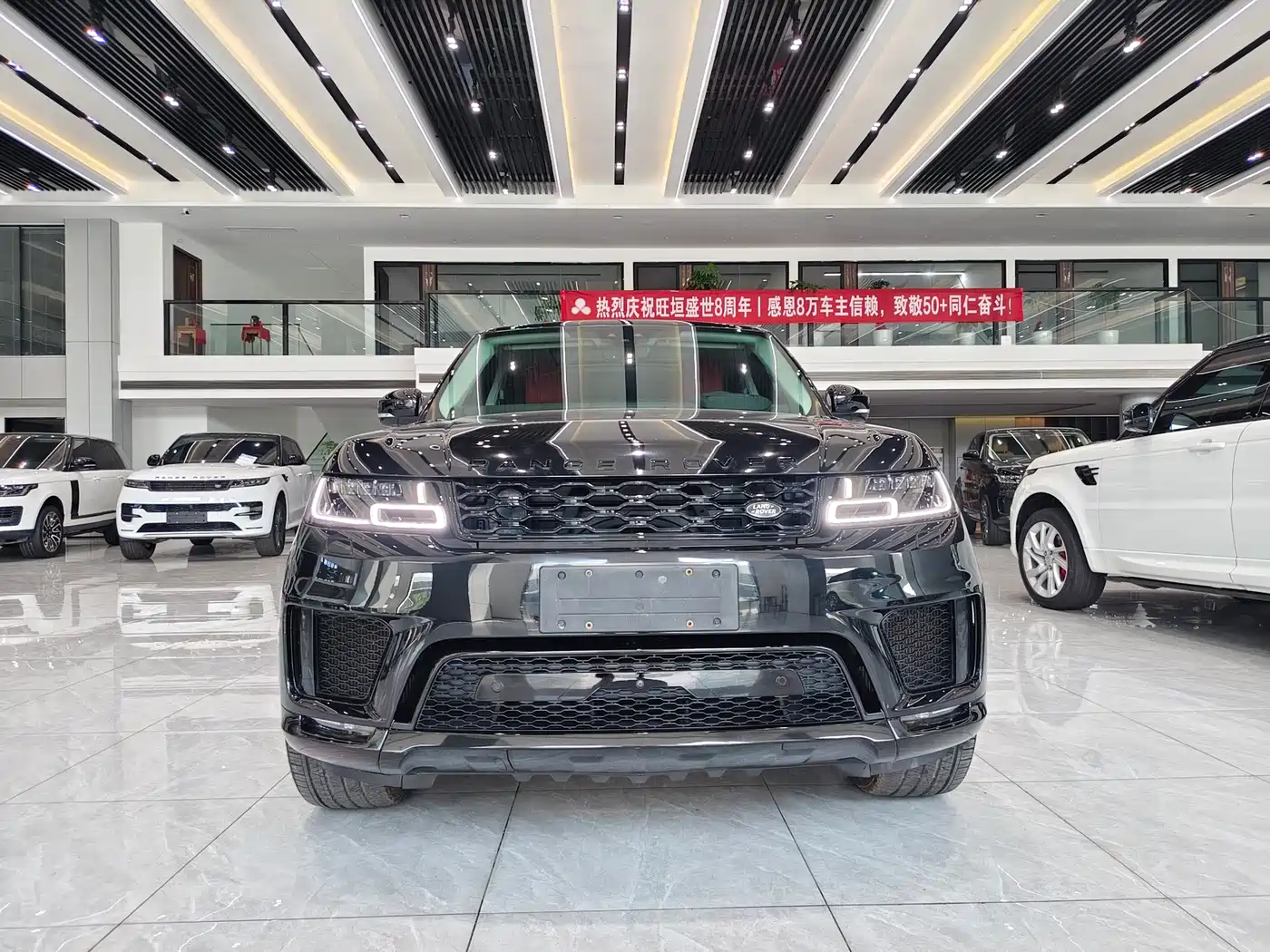 Land Rover Range Rover Sport 2021 3.0 L6 Gloss Black Edition фото 2