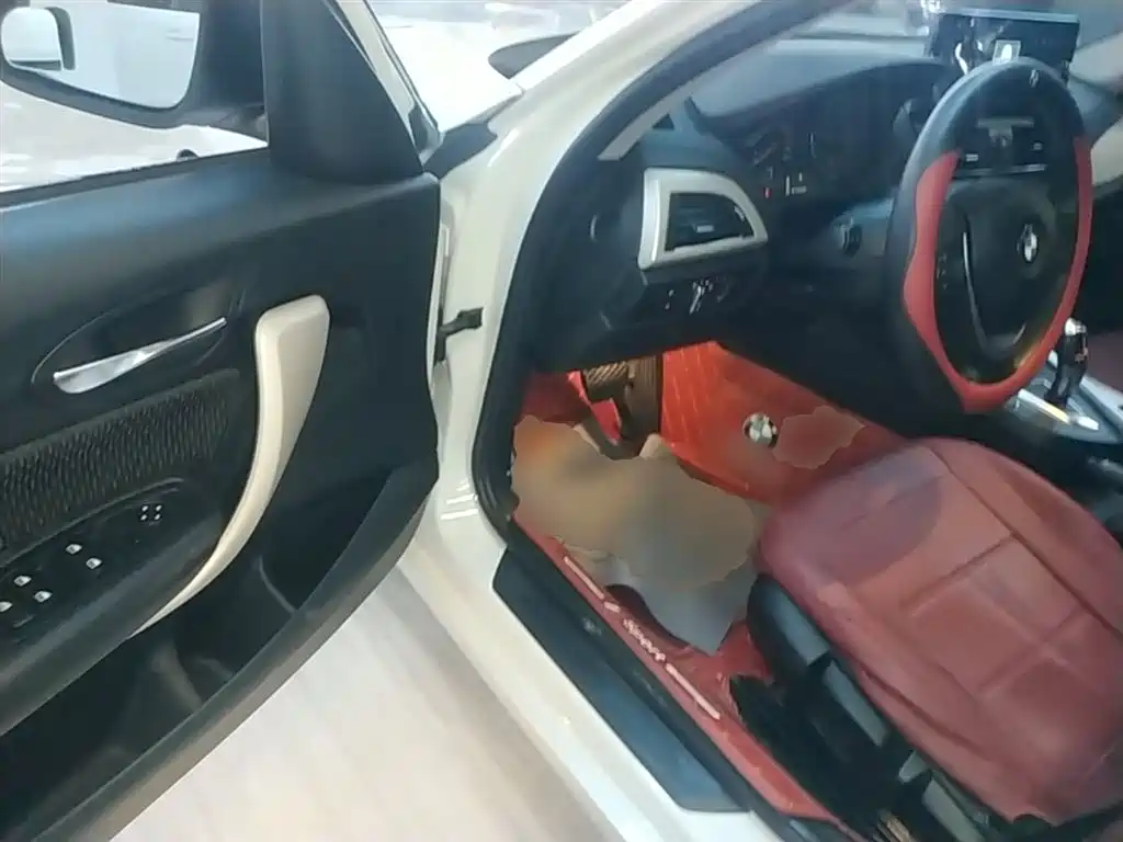 BMW 1 Series (Import) 2016 118i Leading фото 16