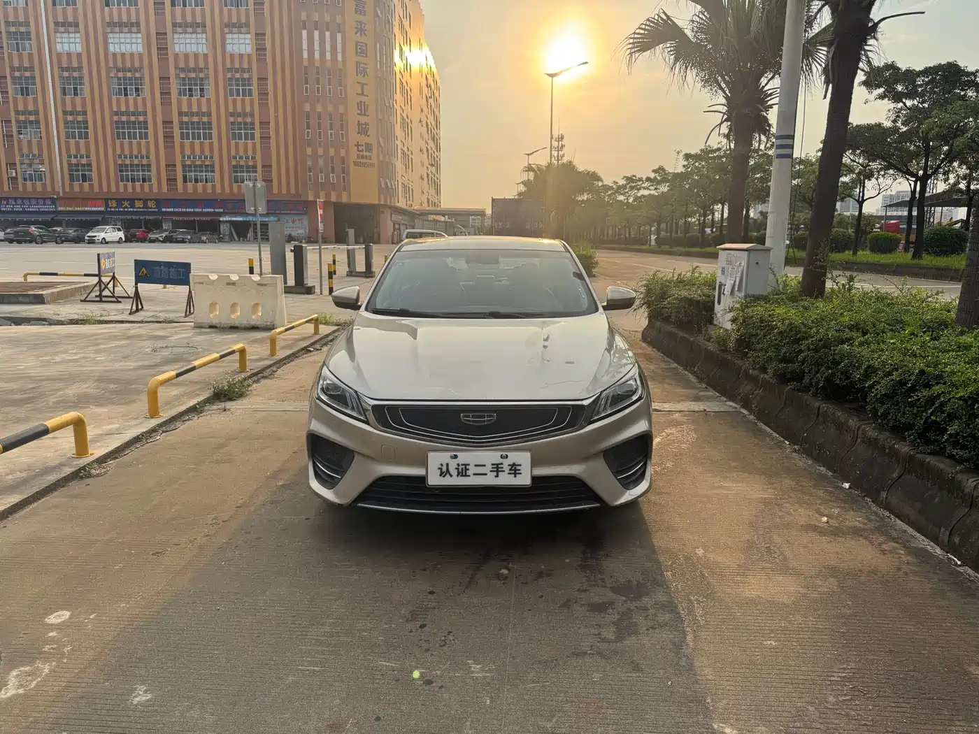 Фото 2 - Geely Binrui