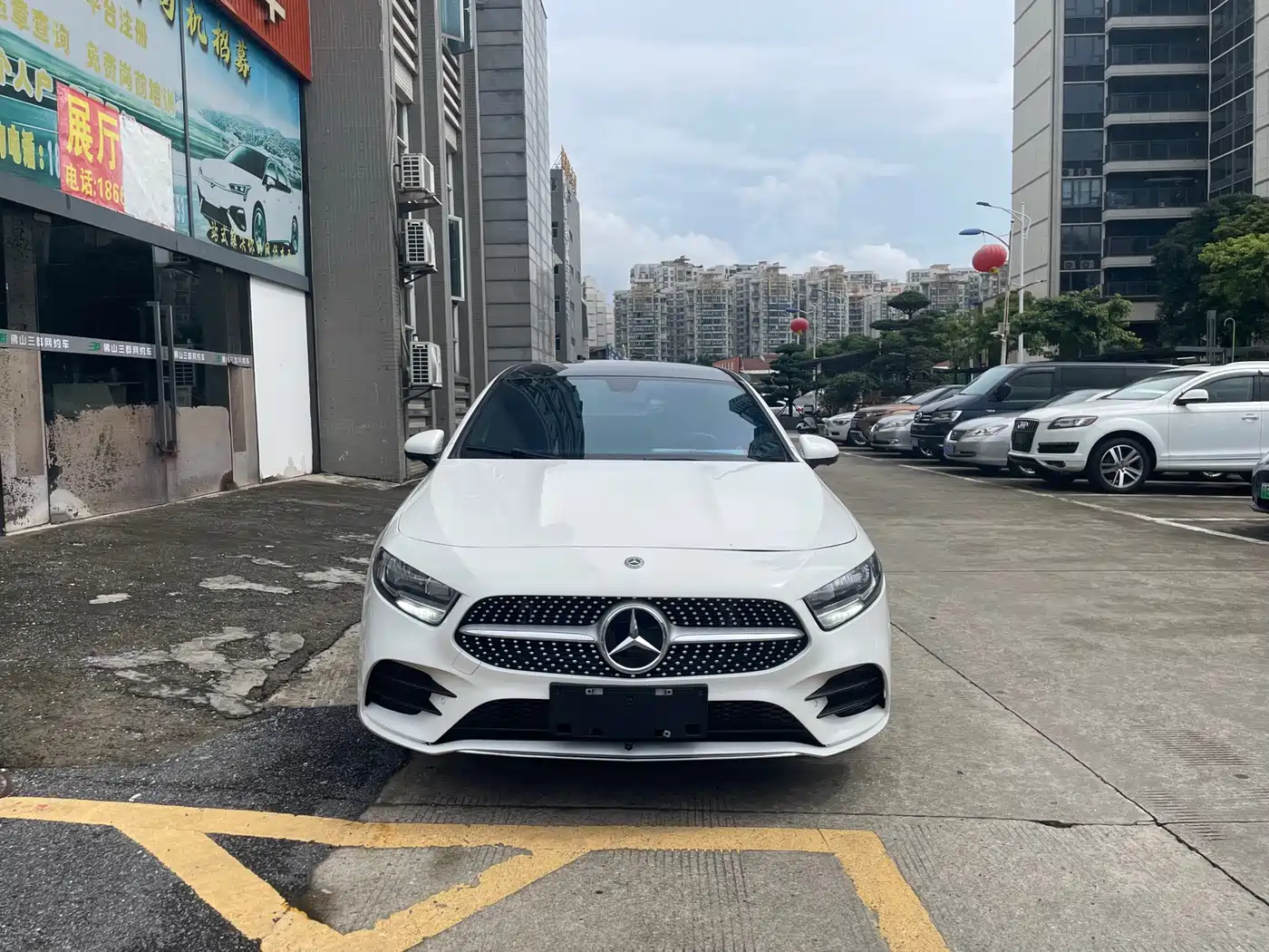 Mercedes-Benz A-Class 2019 A 180 L Sport Sedan фото 2