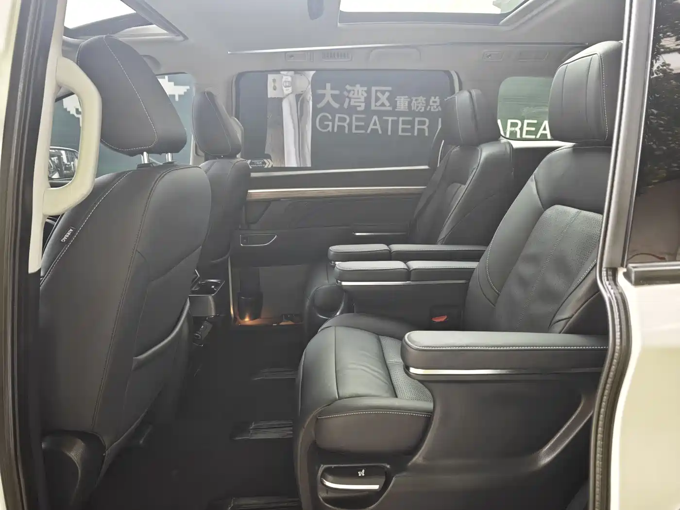 GAC Trumpchi Trumpchi M8 2021 Leading Show Series 390T Ultimate Edition фото 19