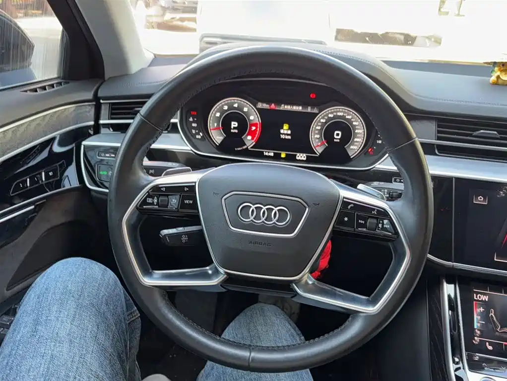 Audi A8 2021 A8L 50 TFSI quattro Comfort фото 3