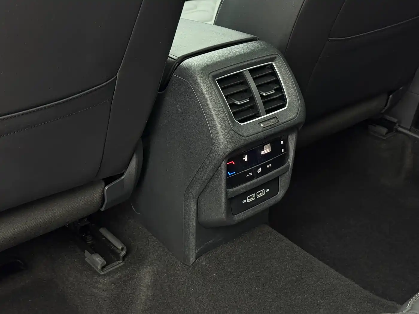 Volkswagen Tayron 2023 280TSI 2WD Luxury Plus Advanced Edition фото 14