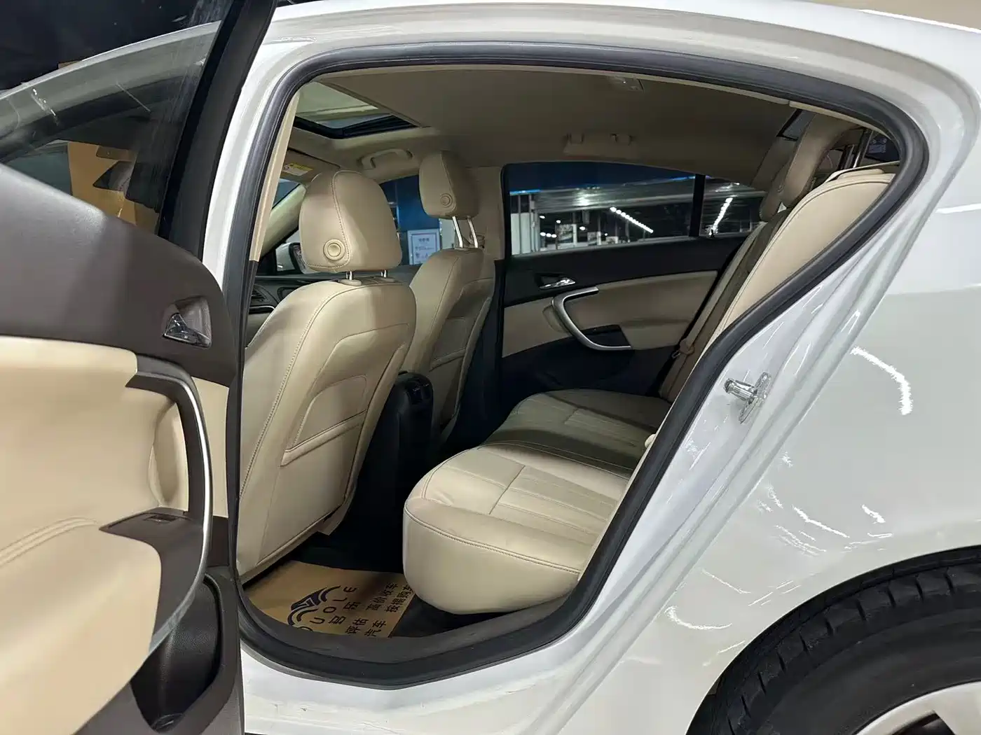 Buick Regal 2015 2.0L Elite Fashion Model фото 6