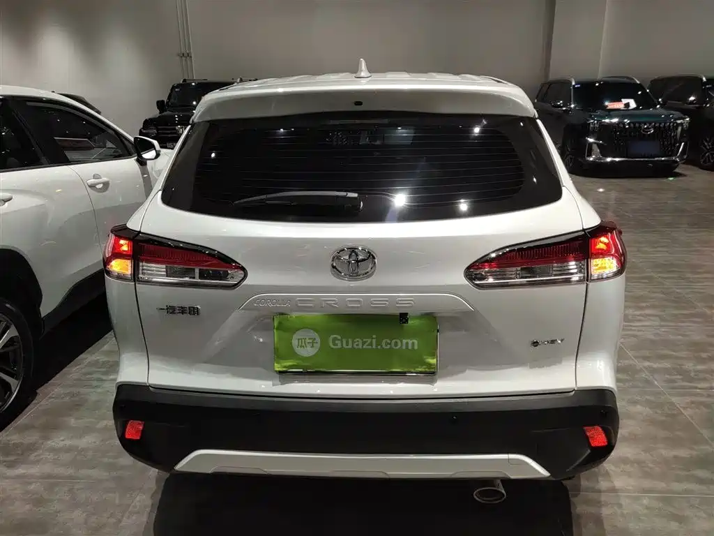 Toyota Corolla Cross 2024 2.0L Smart Hybrid Dual Engine Pioneer Edition фото 6