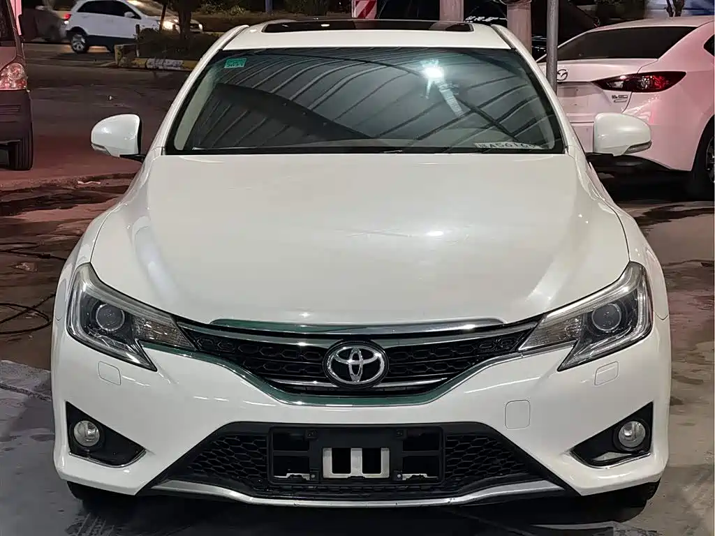 Toyota Reiz 2013 2.5V Premium Edition фото 2