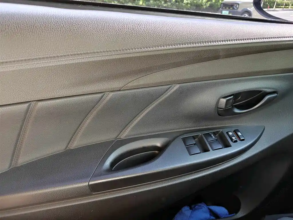 Toyota Vios 2014 1.3L Manual Stylish Edition фото 6