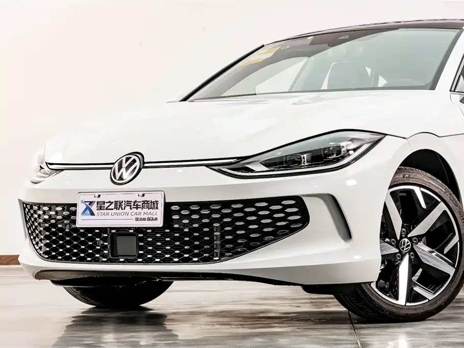 VOLKSWAGEN LINGDU