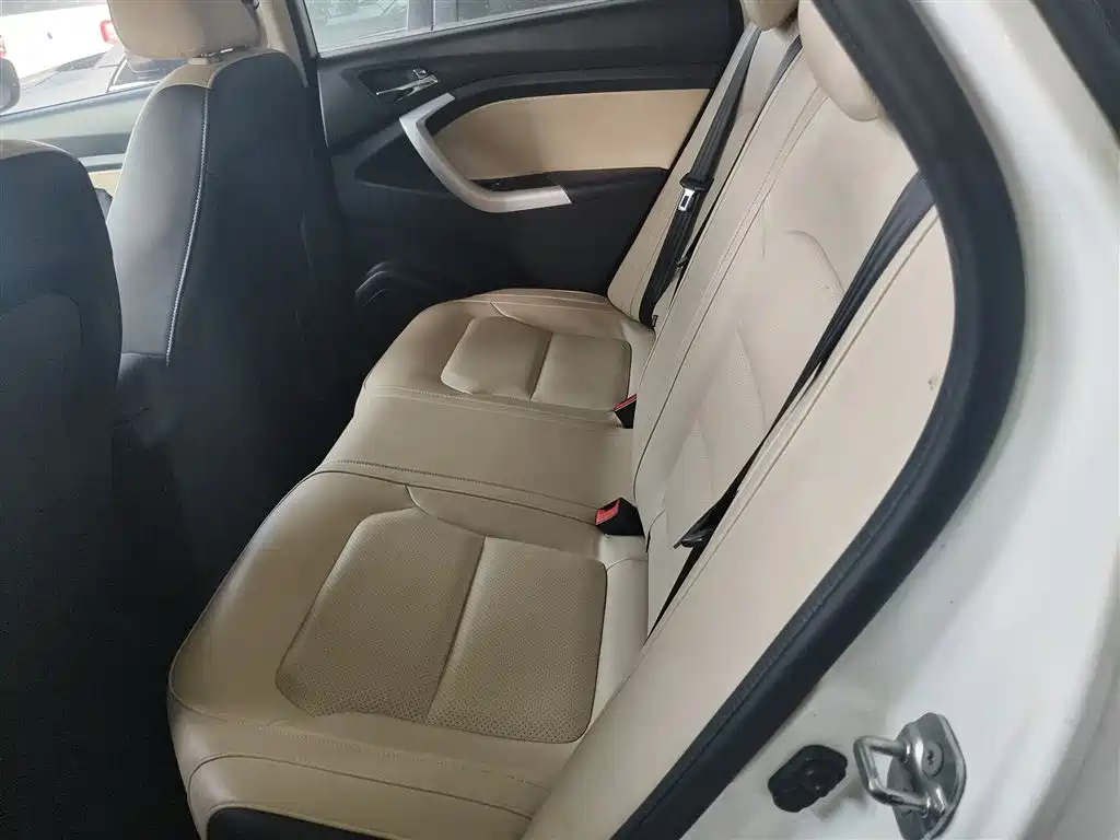 Changan Yuexiang V7 2016 2015 1.6L Automatic Lexiang China V