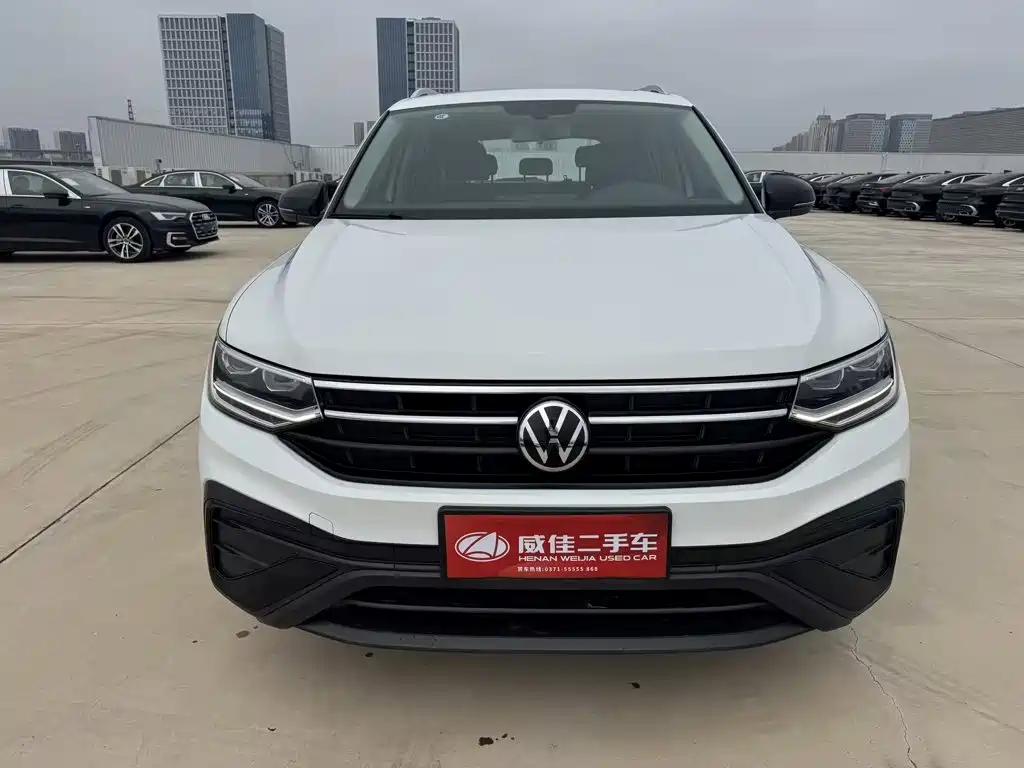 Volkswagen Tiguan, миниатюра 2