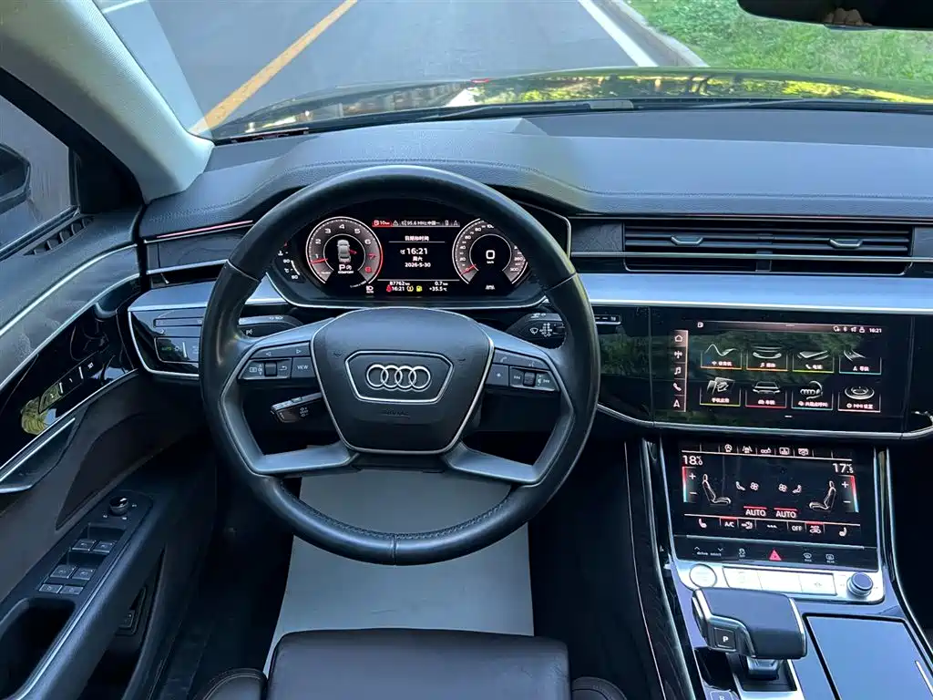 Audi A8 2019 A8L 50 TFSI quattro Comfort фото 10