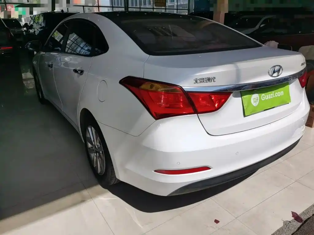 Hyundai Mistra 2014 1.8L Auto Smart GLS фото 5