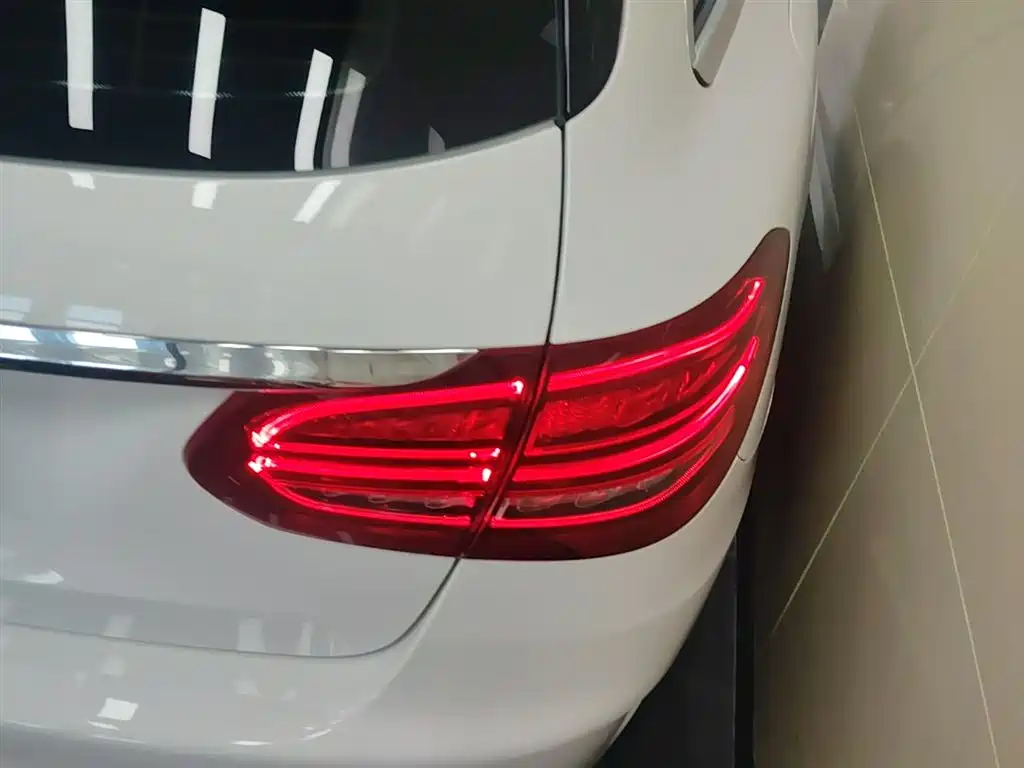 Mercedes-Benz C-Class (Import) 2020 Facelift C 260 Station Wagon фото 8