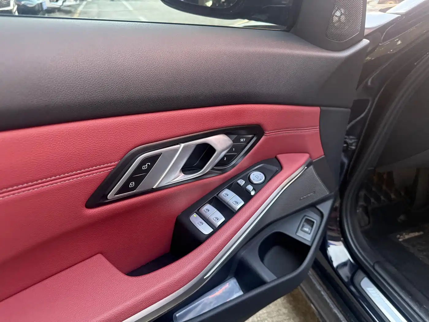 BMW 3 Series 2023 325Li M Sport Black Night Package фото 12