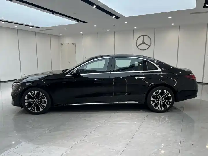 Mercedes-Benz E-Class New Energy 2024 E 350 e L Plug-in Hybrid Sedan фото 4
