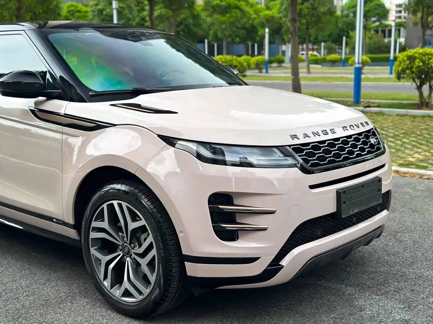 Land Rover Range Rover Evoque 2020 249PS R-DYNAMIC S Sport Edition фото 7