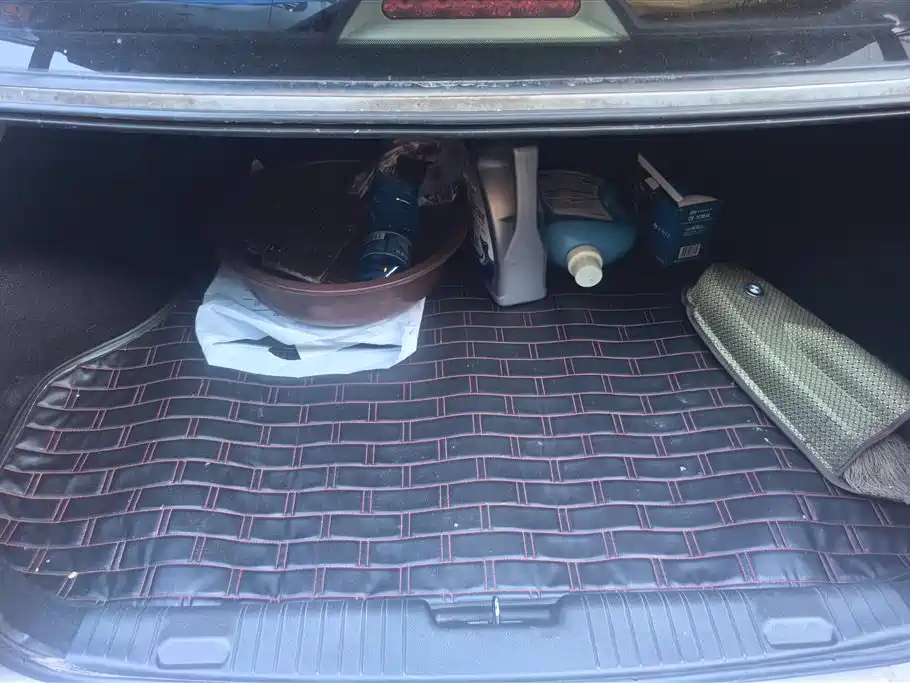 Buick Excelle 2015 1.5L Manual Classic фото 4