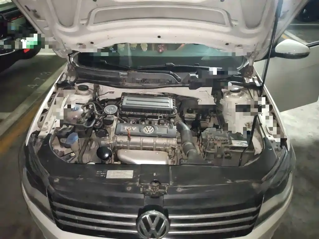 Volkswagen Bora 2014 1.6L Automatic Fashion Edition фото 16