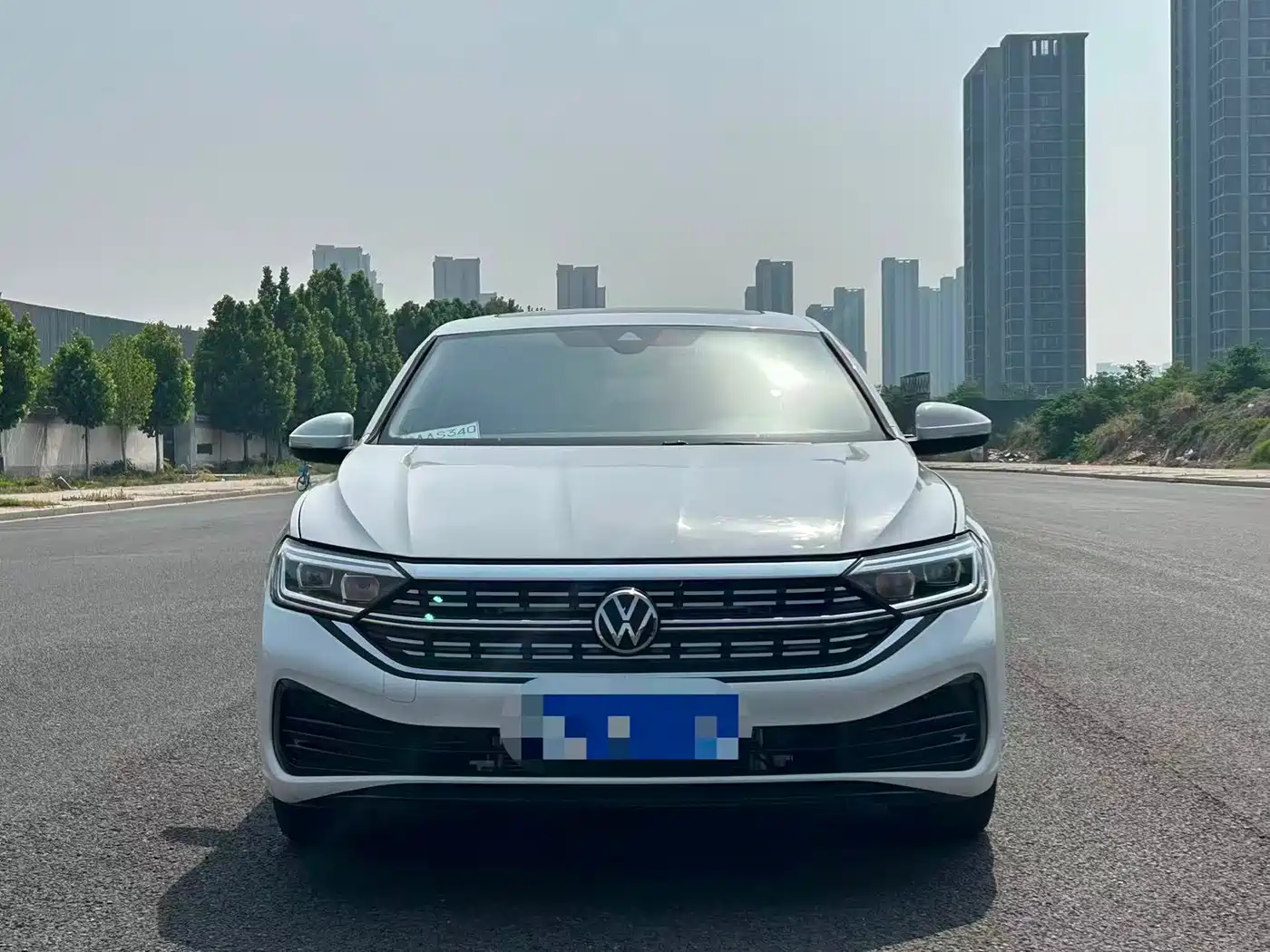 Volkswagen Sagitar 2024 300TSI DSG Surpass Edition фото 2