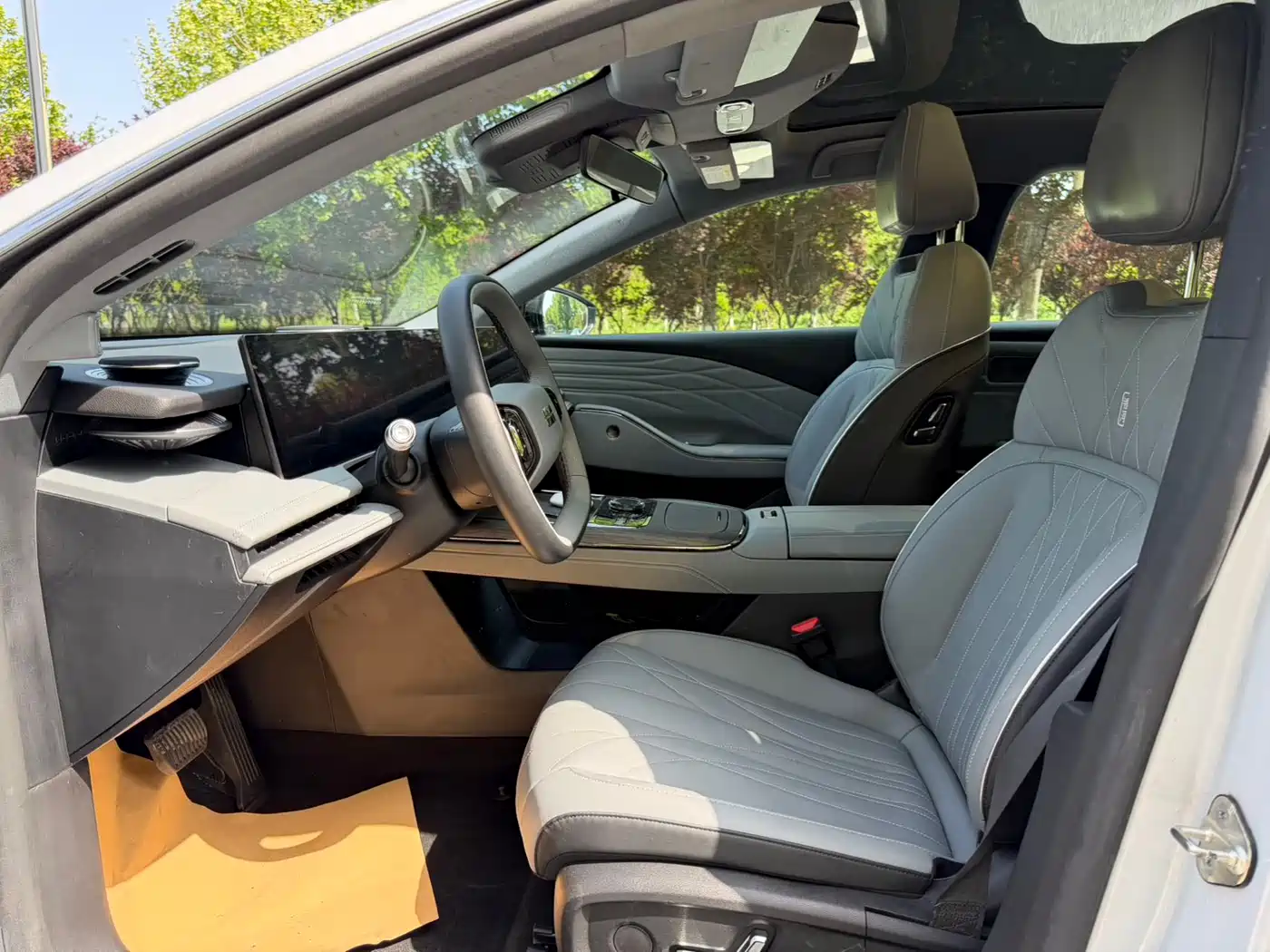 Geely Galaxy Galaxy E8 2025 575km Exploration Smart Drive Edition фото 9