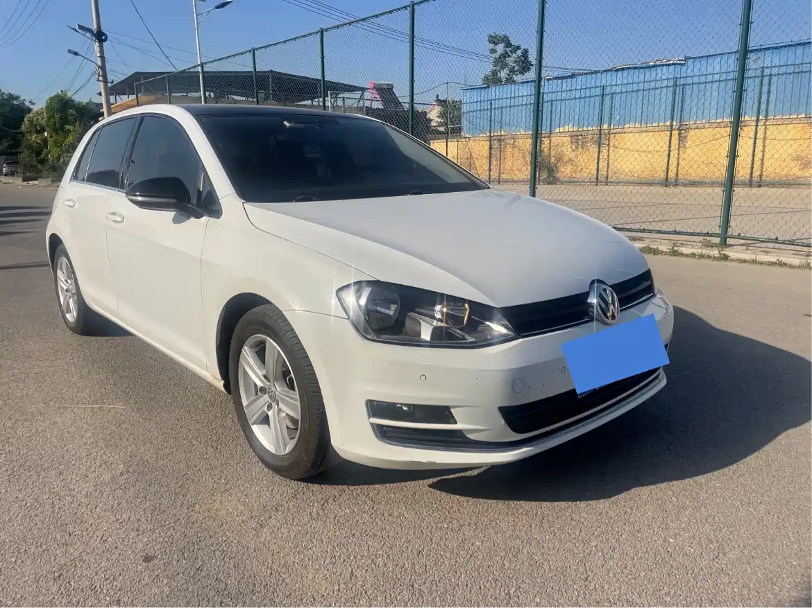 Volkswagen Golf 2016 1.6L Automatic Comfort фото 3