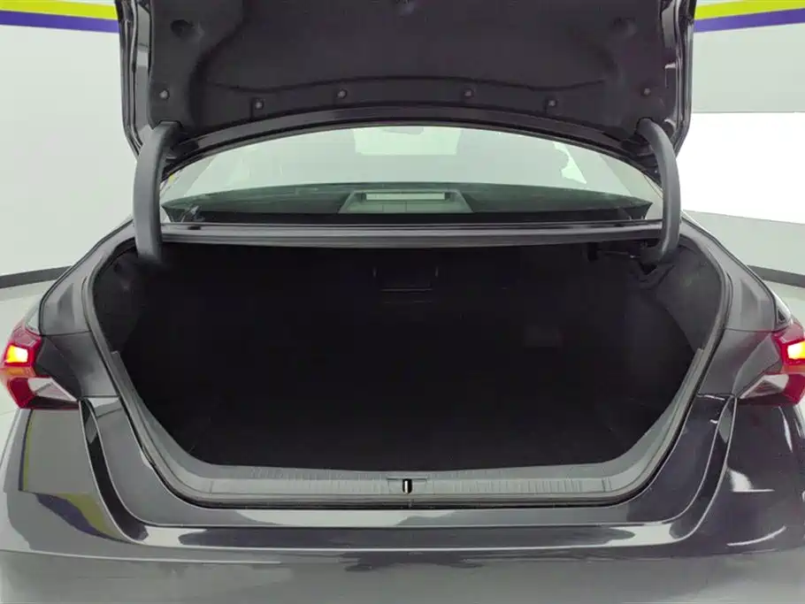 Toyota Avalon 2019 2.0L Progressive Edition (China VI) фото 4