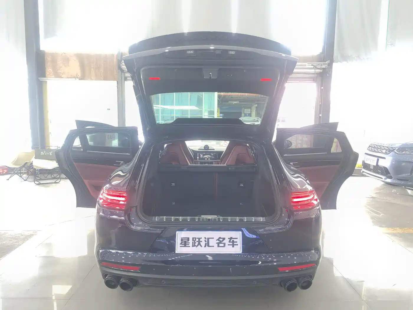 Porsche Panamera 2017 Panamera 3.0T фото 20