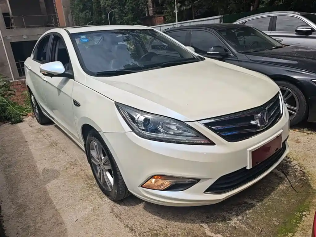 Photo 4 - Changan Eado