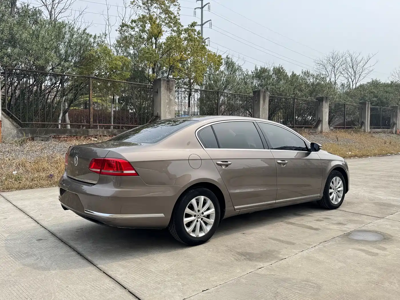 Volkswagen Magotan 2015 Facelift 1.8TSI Luxury фото 6