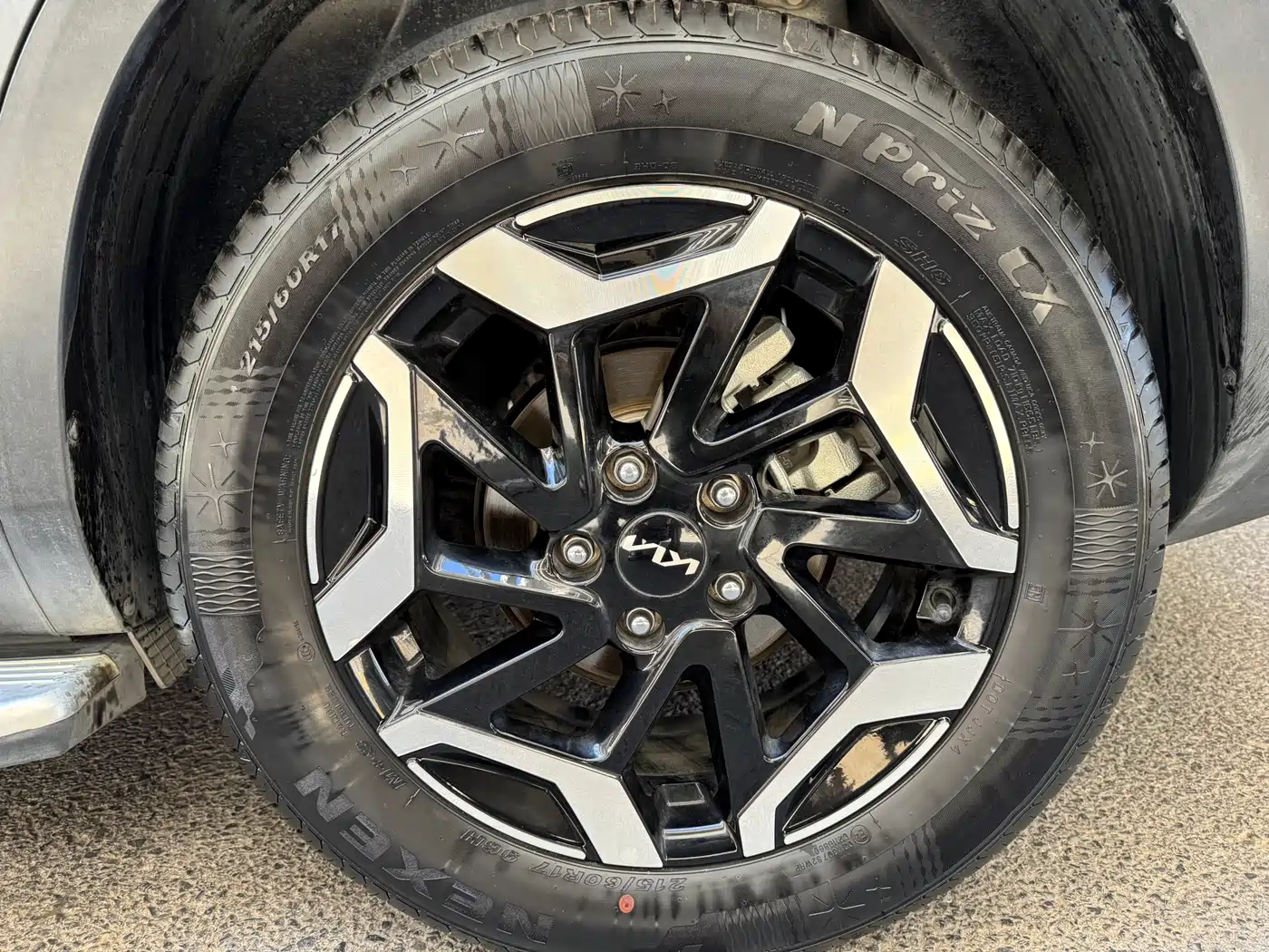 Kia Seltos 2023 1.5L CVT Premium Edition фото 22