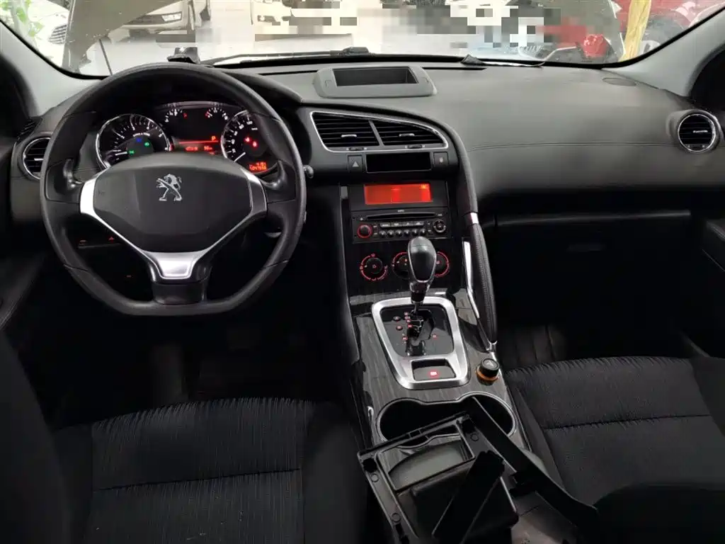 Peugeot 3008 2013 2.0L Automatic Classic Edition фото 6