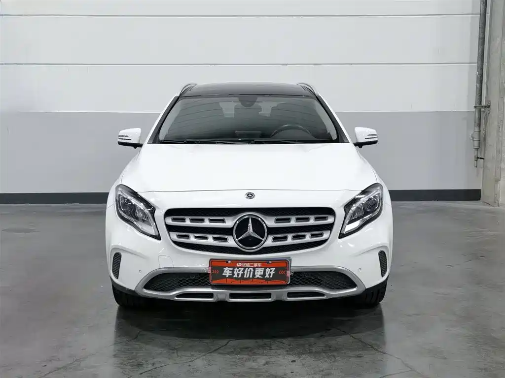 Mercedes-Benz GLA 2017 GLA 200 Fashion фото 3