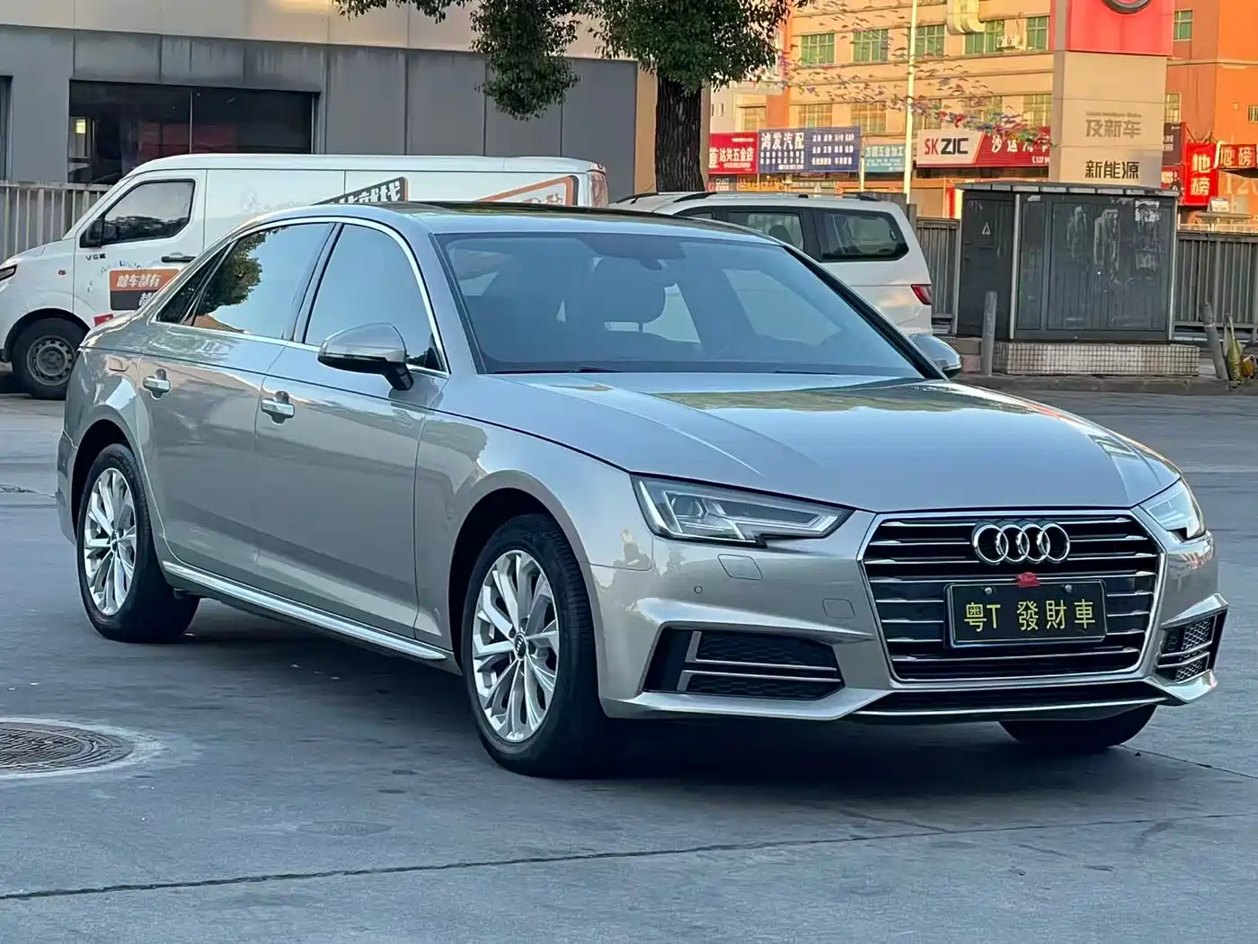 Audi A4L 2019 40 TFSI Progressive (China VI) фото 2
