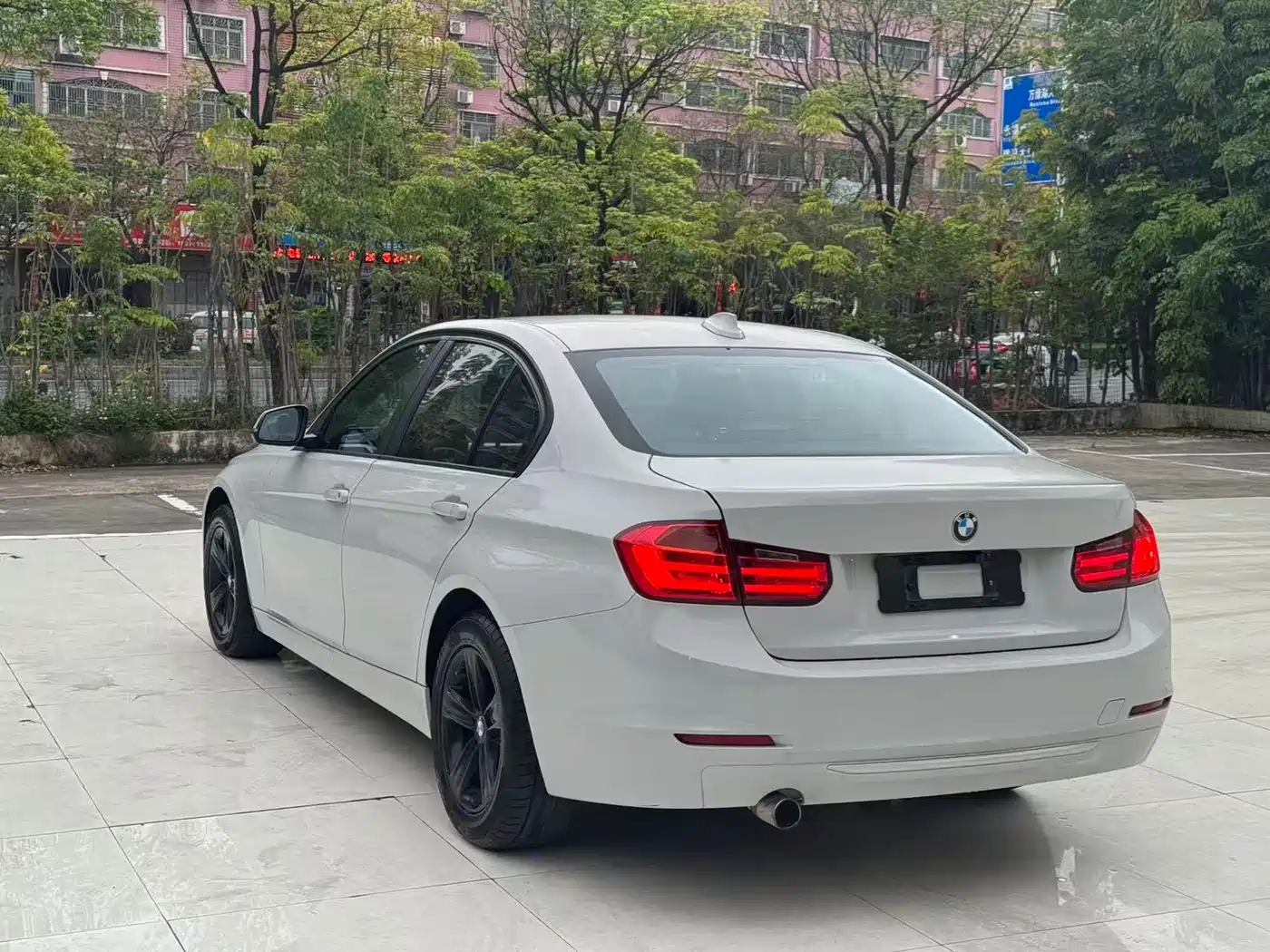 BMW 3 Series 2015 320i Fashion фото 9