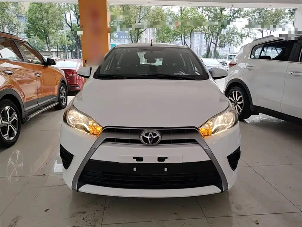 Toyota YARiS L Zhi Xuan 2015 1.5E Auto Charming Edition фото 3