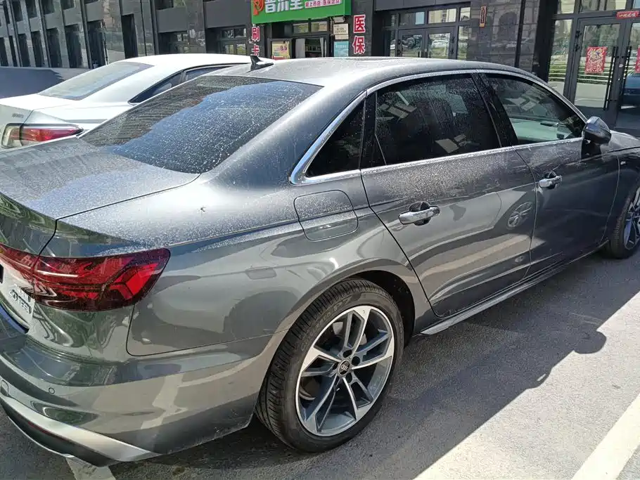 Audi A4L 2023 40 TFSI Fashion Dynamic фото 3