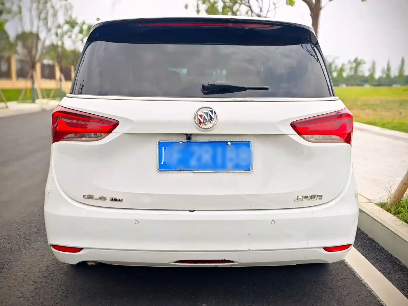 Buick GL6 2018 18T 6-Seater Elite фото 12
