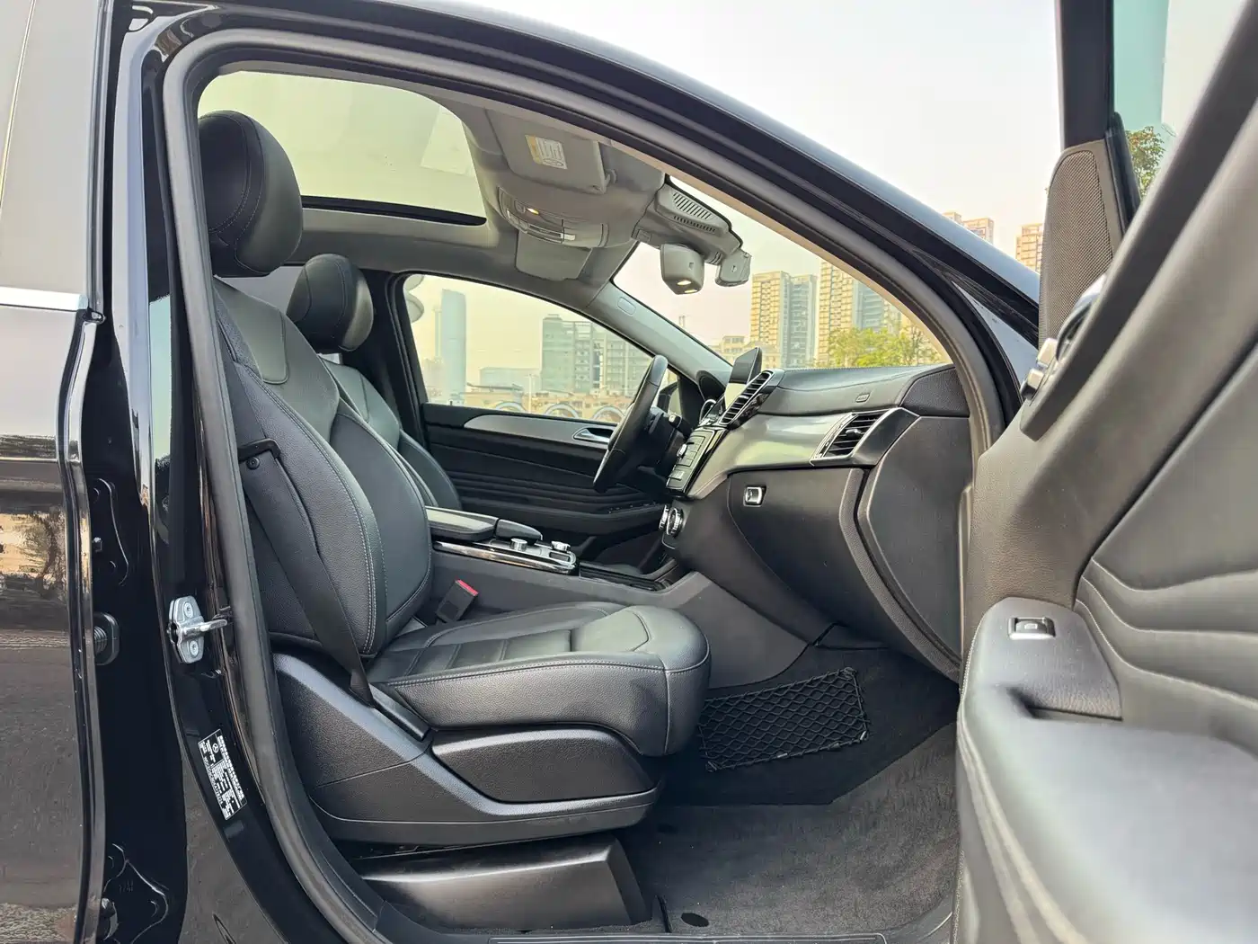 Mercedes-Benz GLE Coupe 2018 GLE 320 4MATIC Coupe SUV фото 17