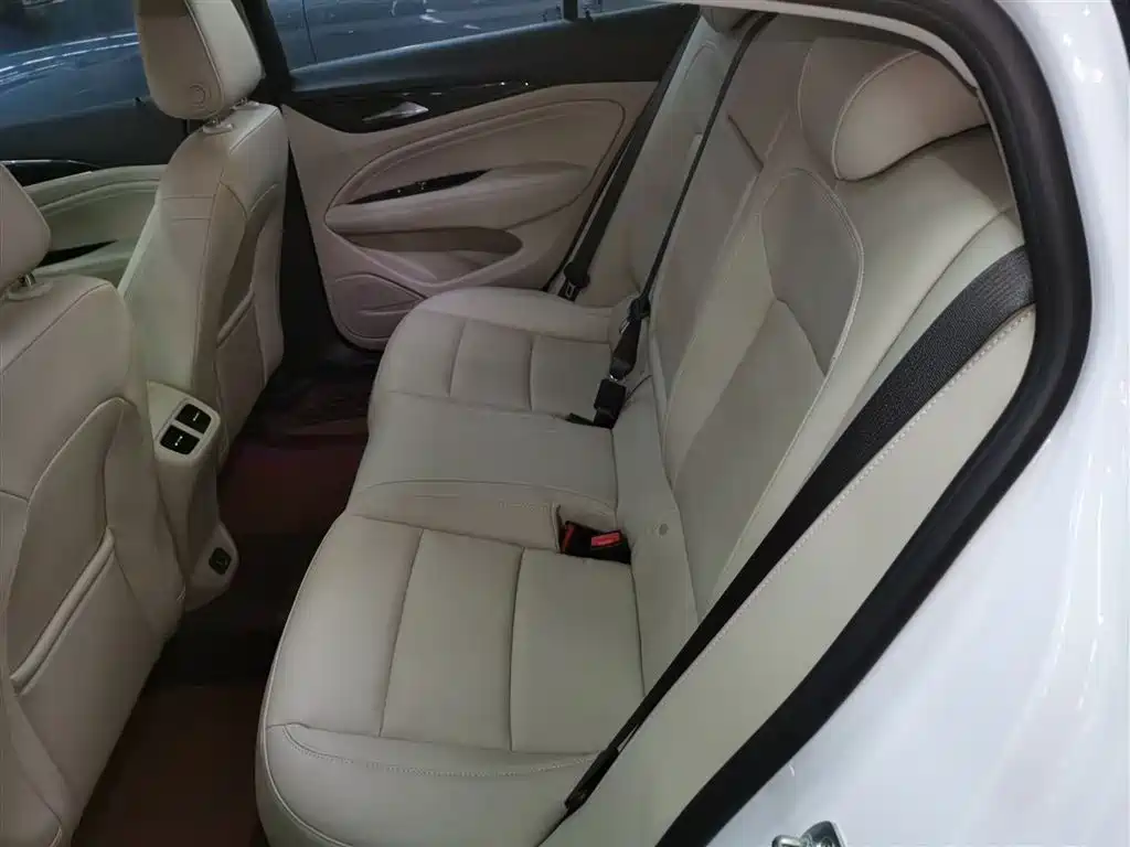 BUICK REGAL