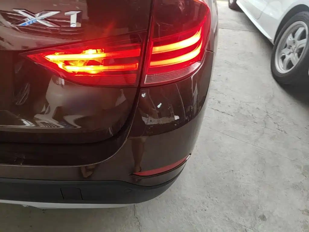 Фото 8 - BMW X1