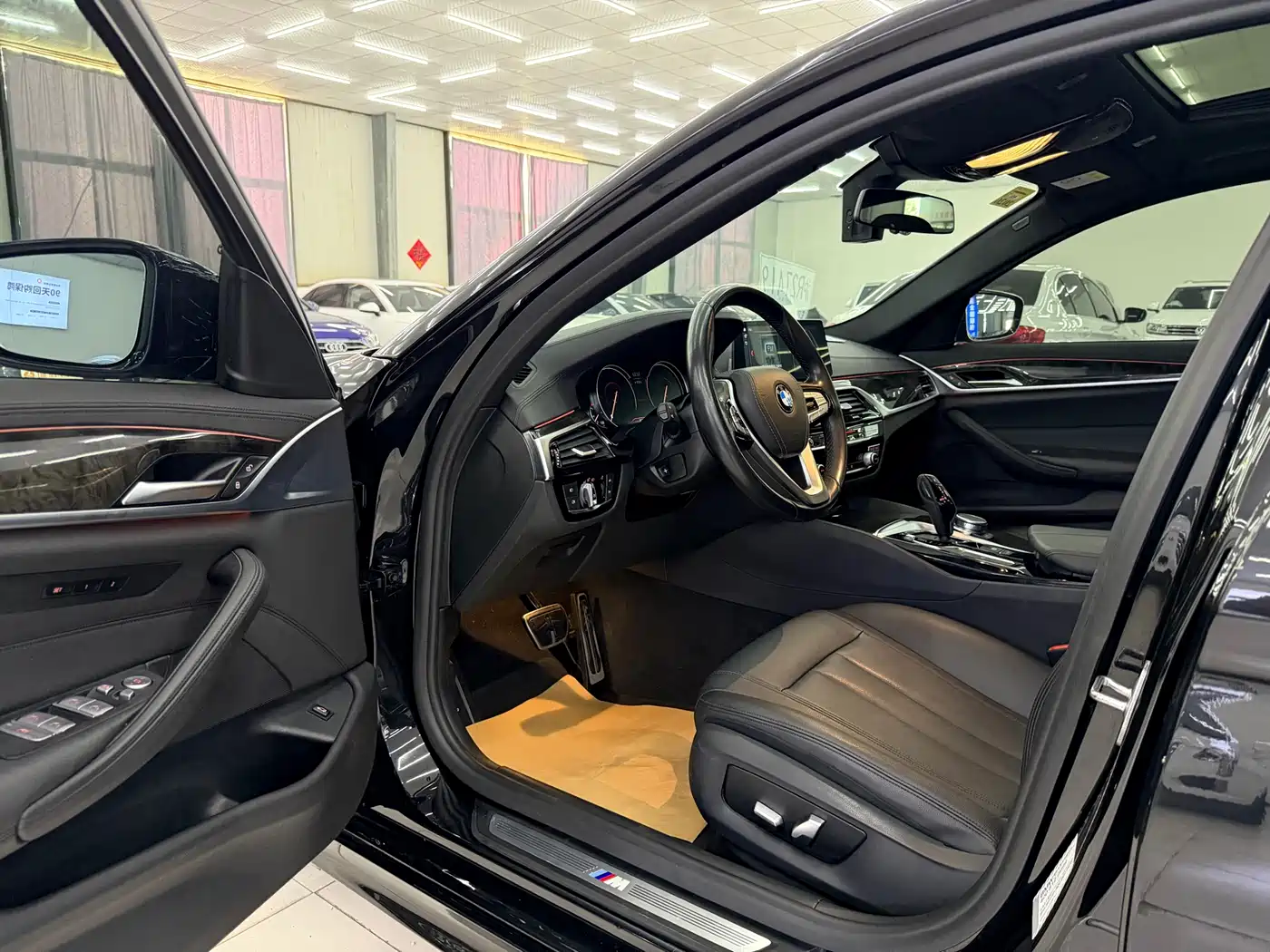 BMW 5 Series 2018 525Li M Sport Package фото 4