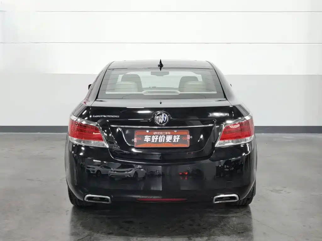 Фото 4 - Buick LaCrosse