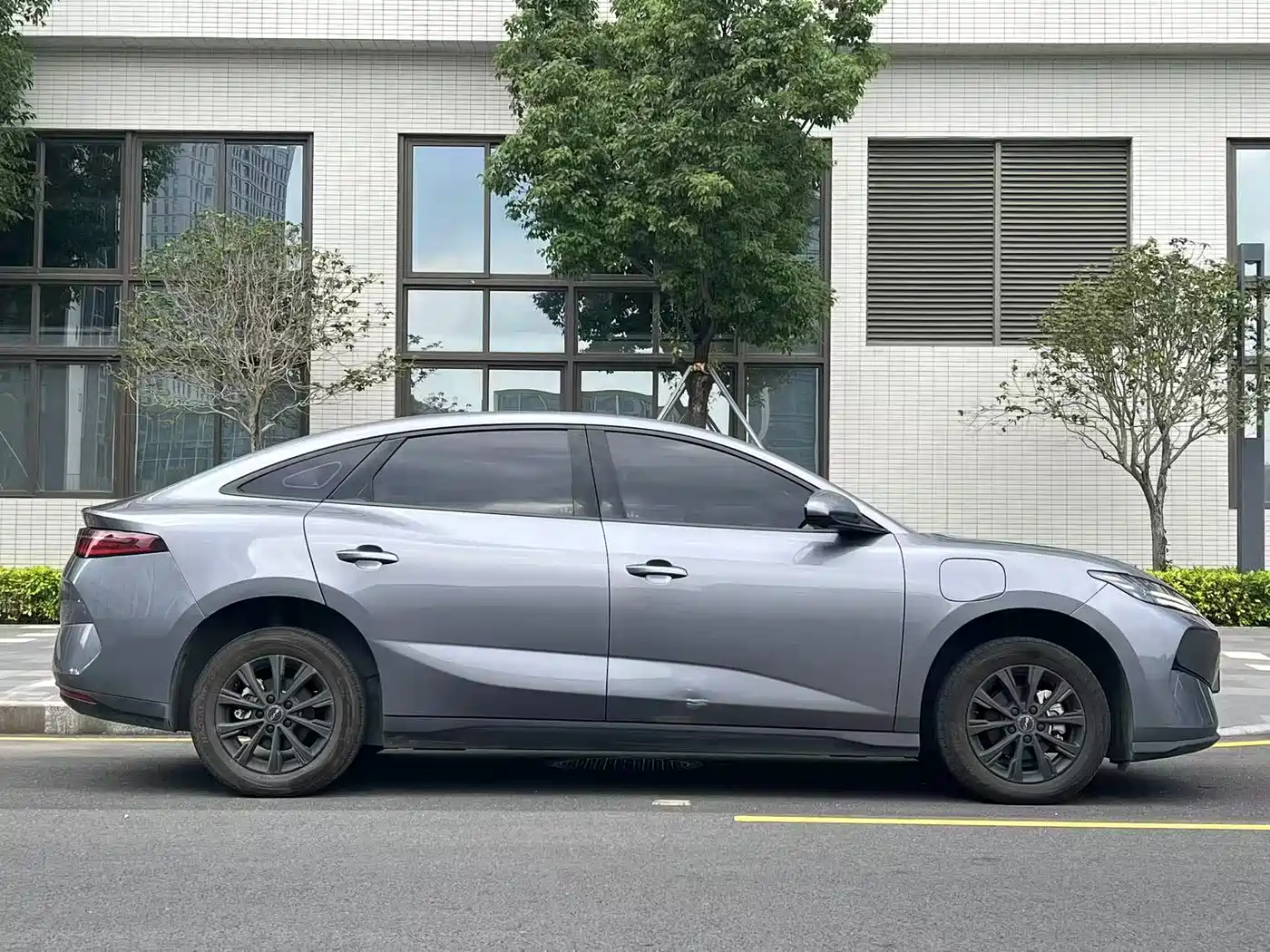 BYD e7 2025 Model 520 Intelligent Travel Edition фото 7