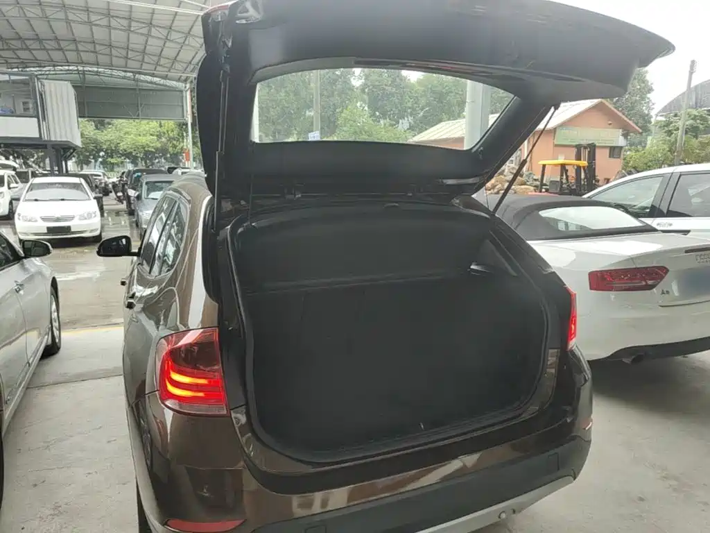 Фото 19 - BMW X1